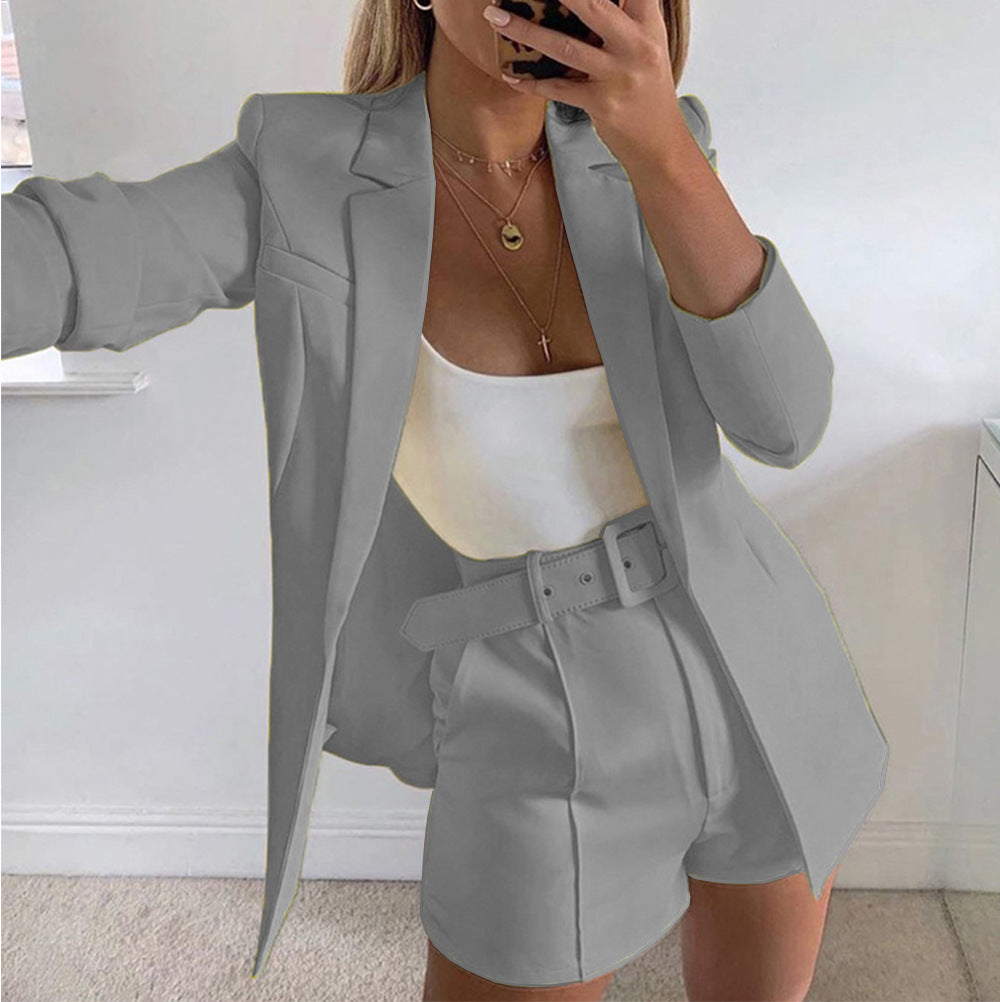 Dame afslappet blazer-shorts-sæt med taljebælte Stilla