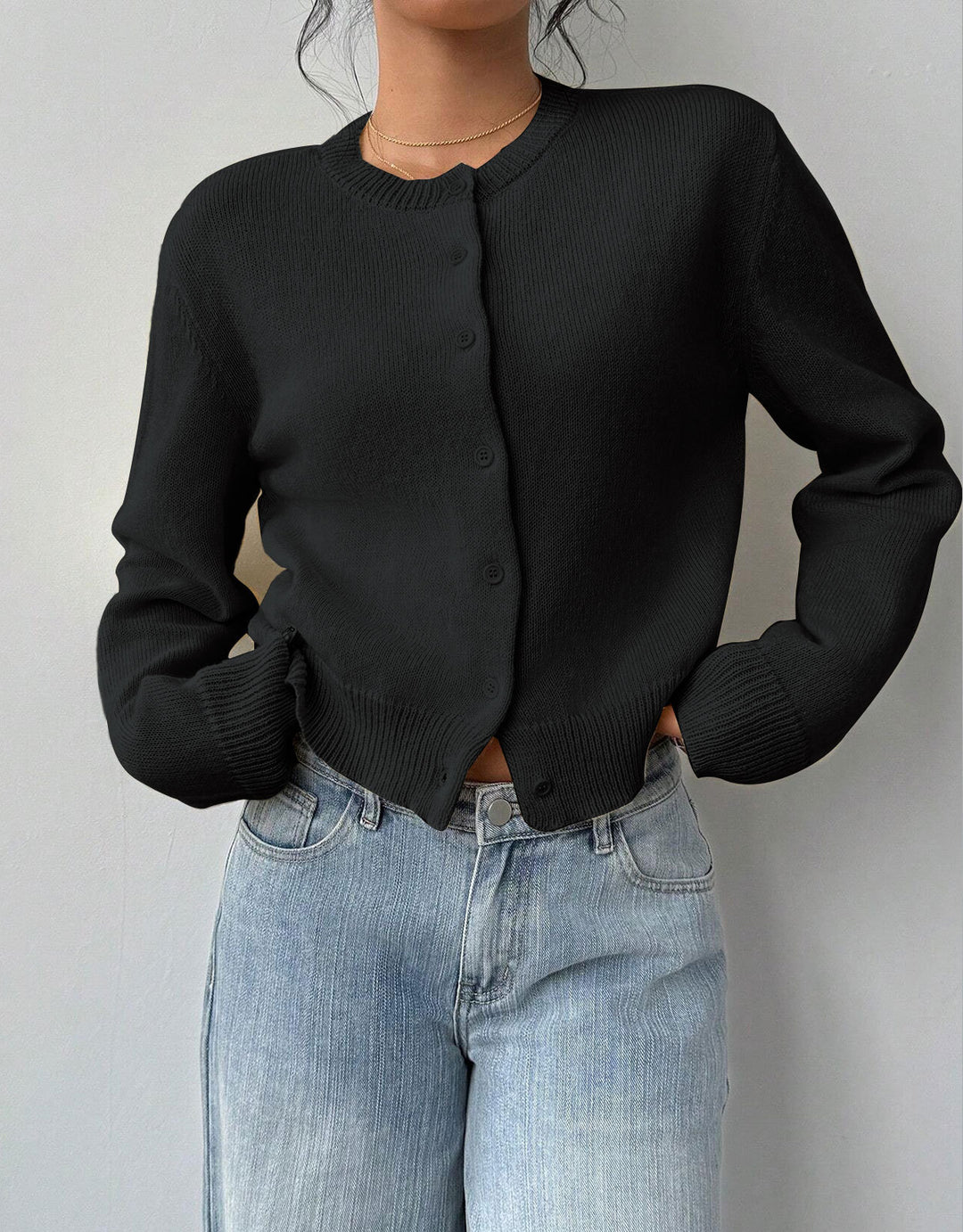 Kvinders cardigan med fin ribbet tekstur og knapdesign Stilla