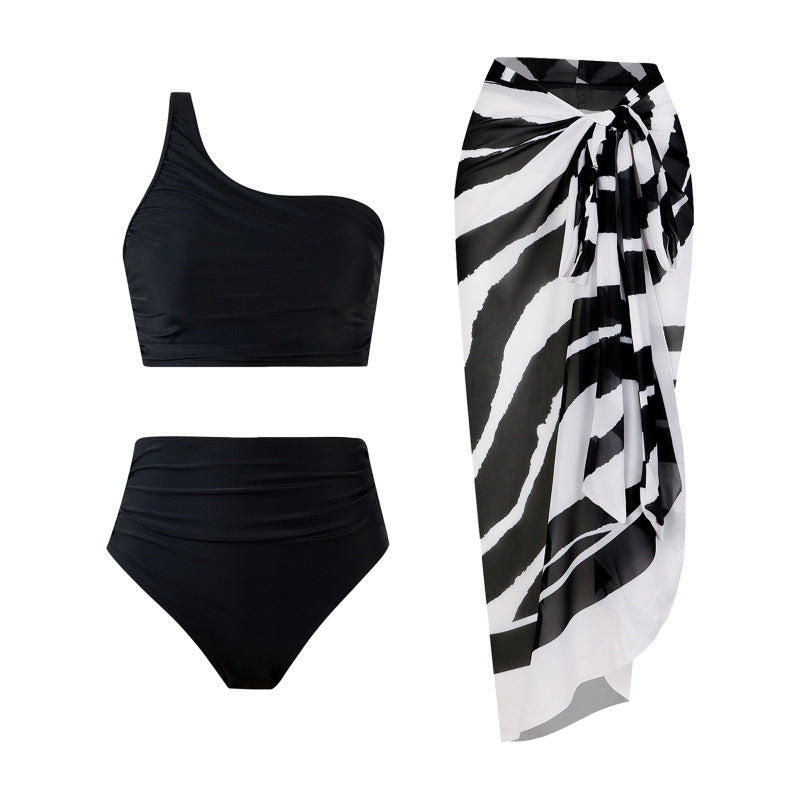 Dame bikini sæt med elegant asymmetrisk top og højtaljet trusse Skovae