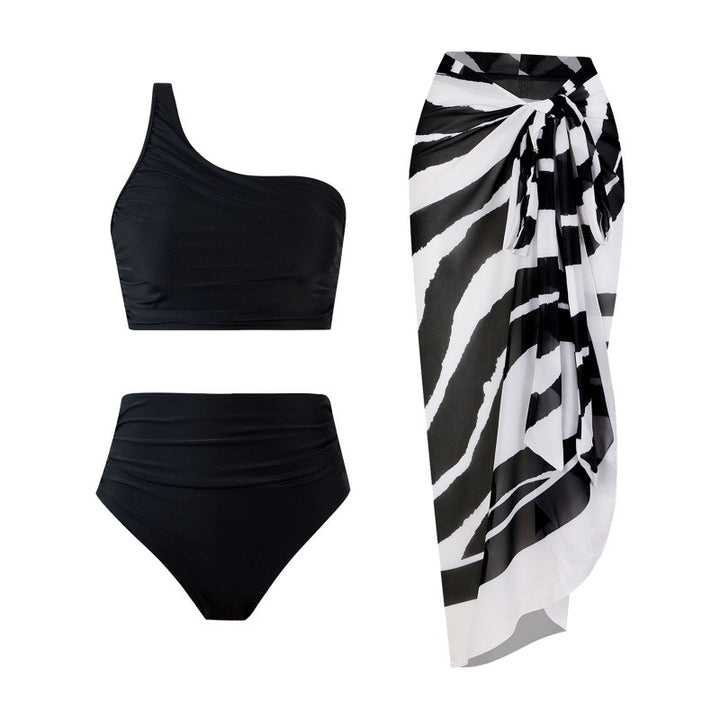Dame bikini sæt med elegant asymmetrisk top og højtaljet trusse Skovae