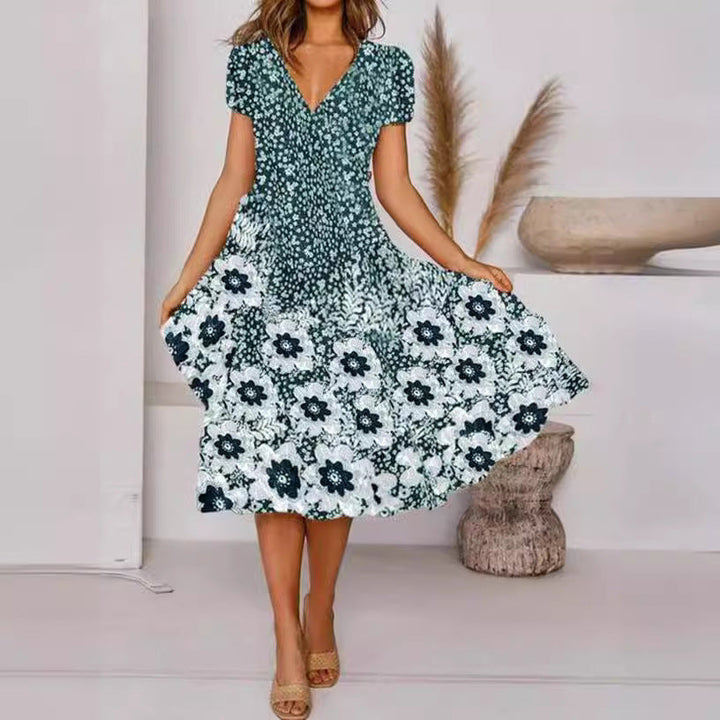 Stilla | Tværgrænse Blomstermønster V-Hals Mini Kjole
