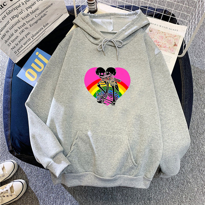 Dame hoodie med farverigt kærligheds motiv Skovae
