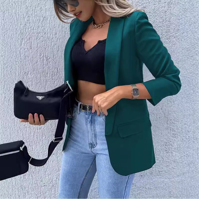 Dameternetternet Blazer med moderne detaljer Stilla