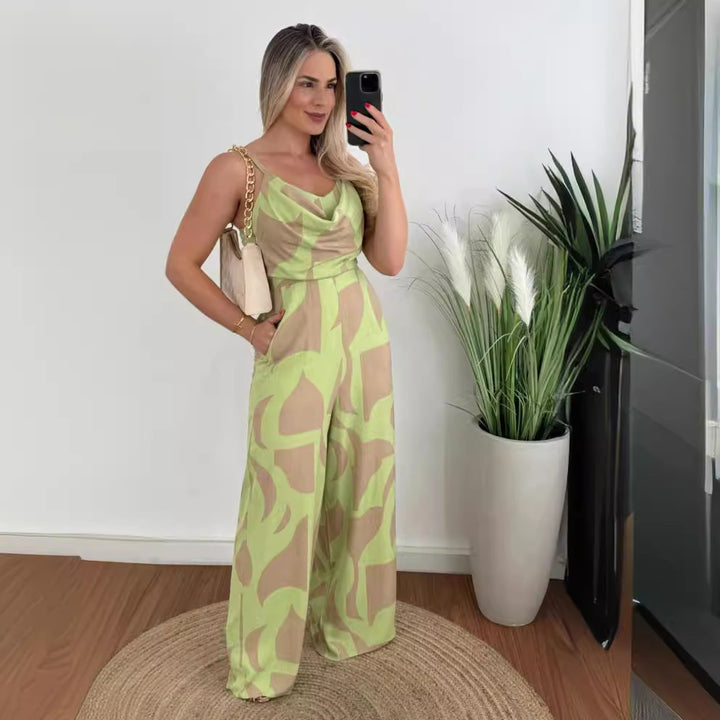 Dame jumpsuit med elegant vandfaldsudskæring og brede ben Skovae