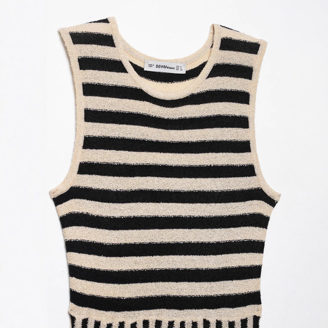 Femme Stribet Maxikjole med Plisseret Design Stilla