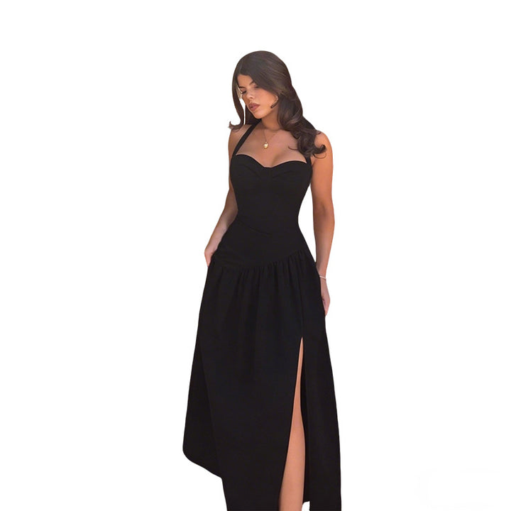 Dame off-shoulder maxikjole med raffineret halterneck og flydende nederdel Skovae