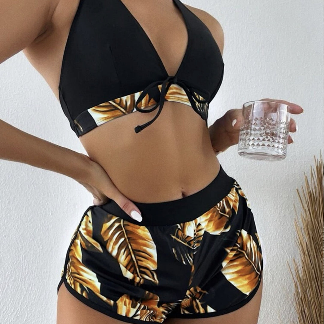 Dame Sporty Bikini-sæt med høj skæring og moderigtige shorts Stilla