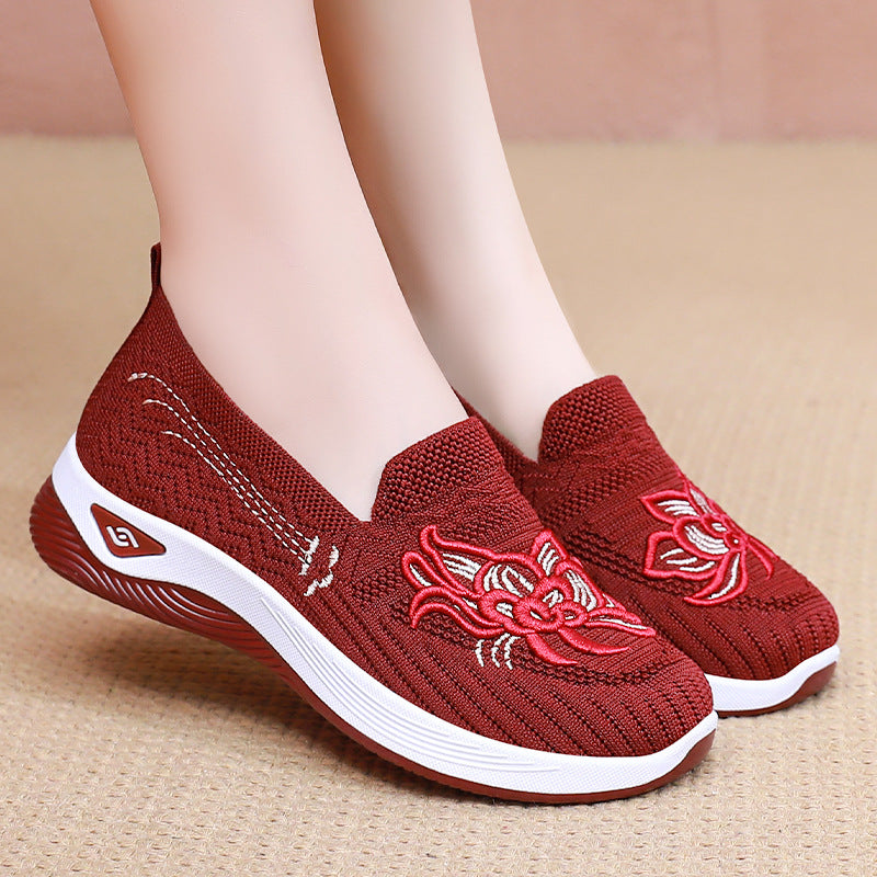 Dame Komfortable Slip-On Sneakers med fint broderi og fleksibelt sålemateriale Stilla