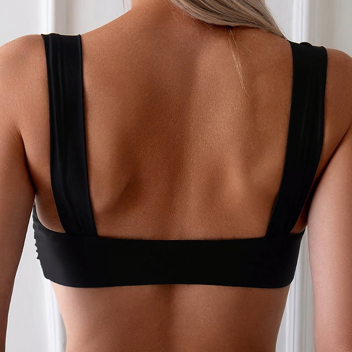 Dame bikini-top med elegant rynkning og moderigtigt V-udskæring Stilla
