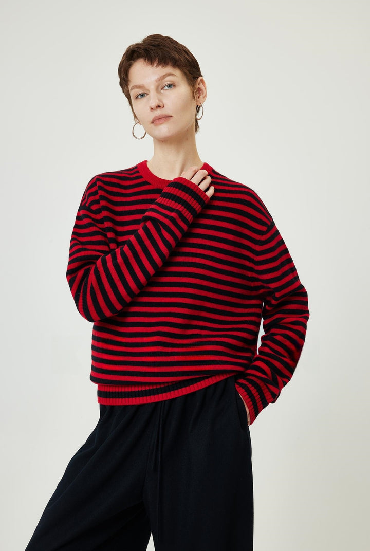 Kvindernes fashionable rullekrave sweater med stribemønster Stilla