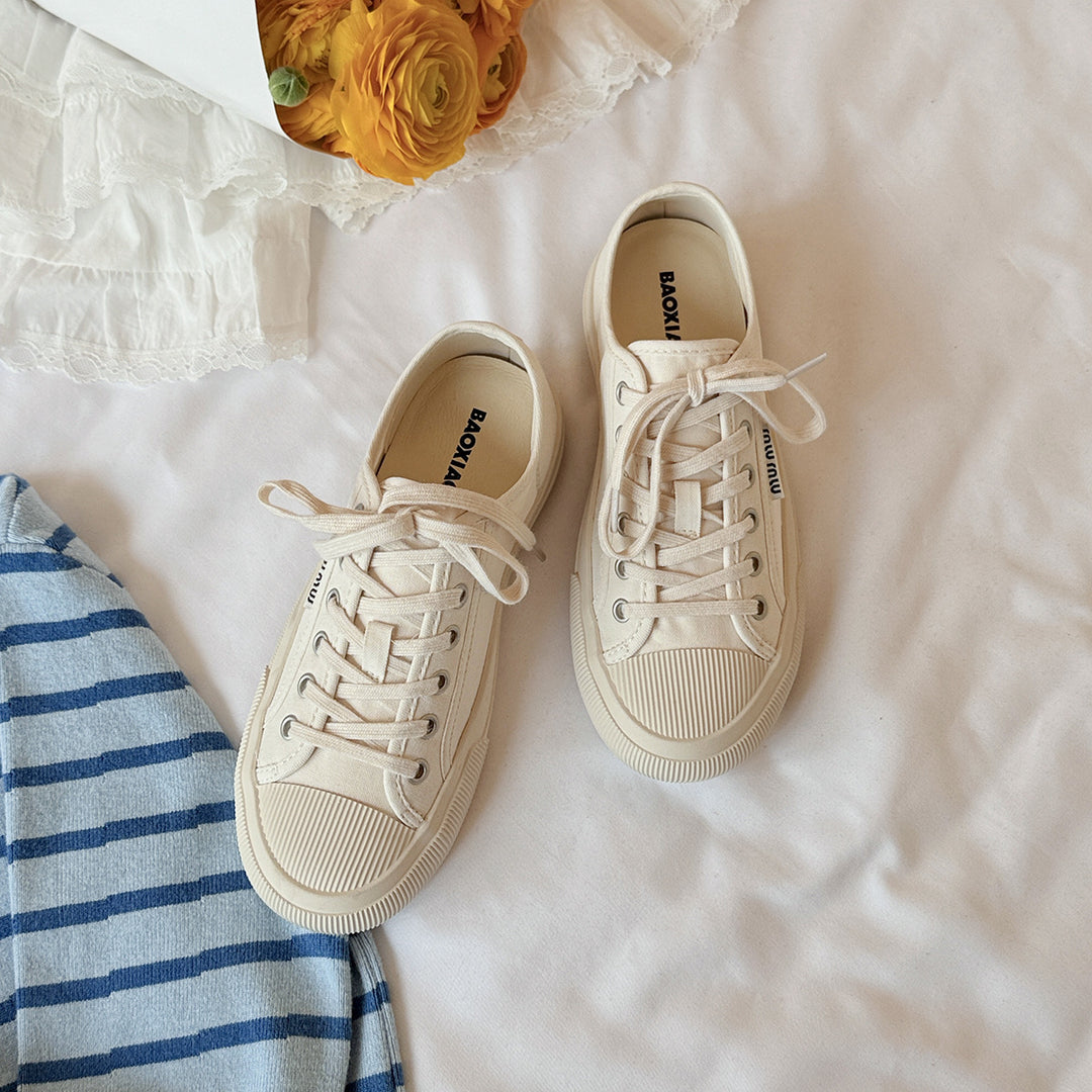 Femme Classic Snørre Canvas Sneakers Stilla