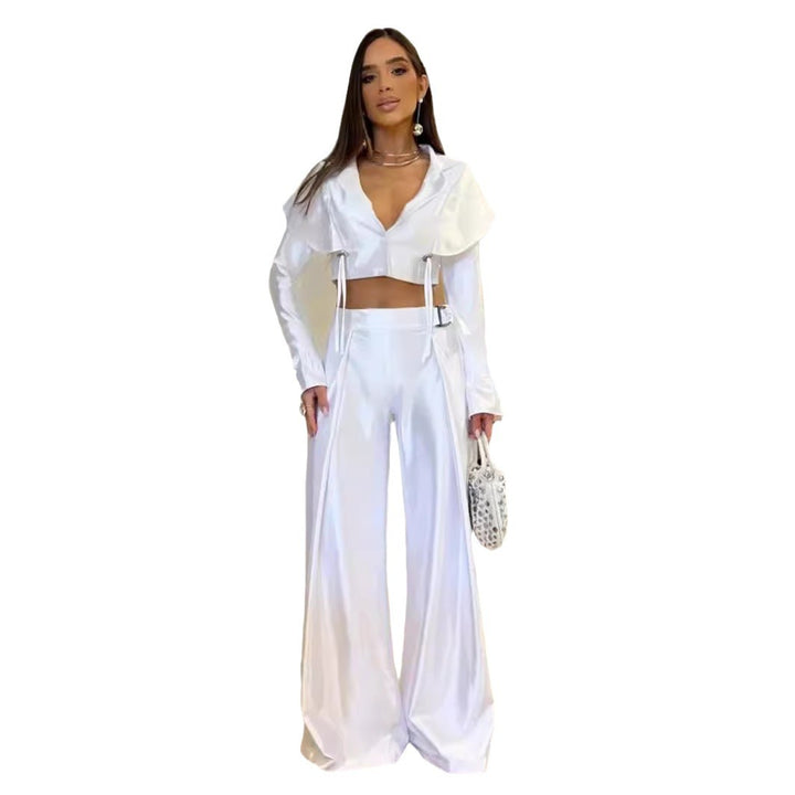 Dameensemble med figursyet crop-top og elegant højhvidt bukser Stilla