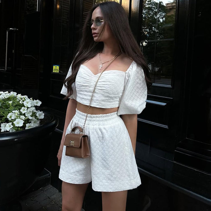 Dame sæt bestående af cropped top og vidde shorts Stilla