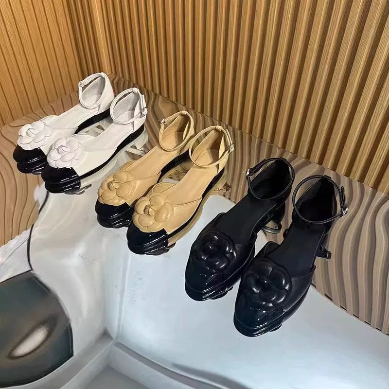 Dame Elegante Halbsandaler med floralt 3D-detalje Stilla