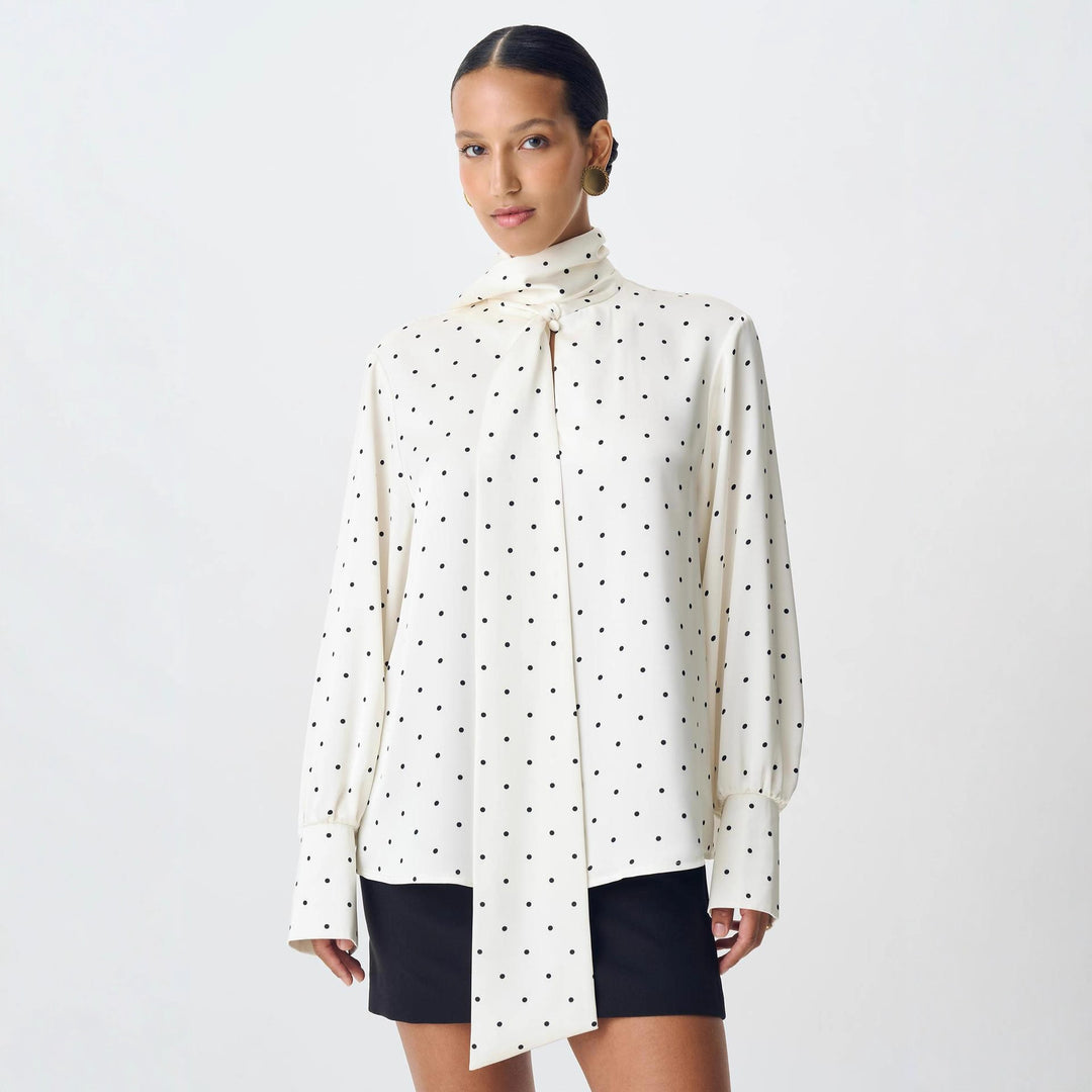 Damer elegant bluse med blonder detaljer og sløjfe krave Stilla