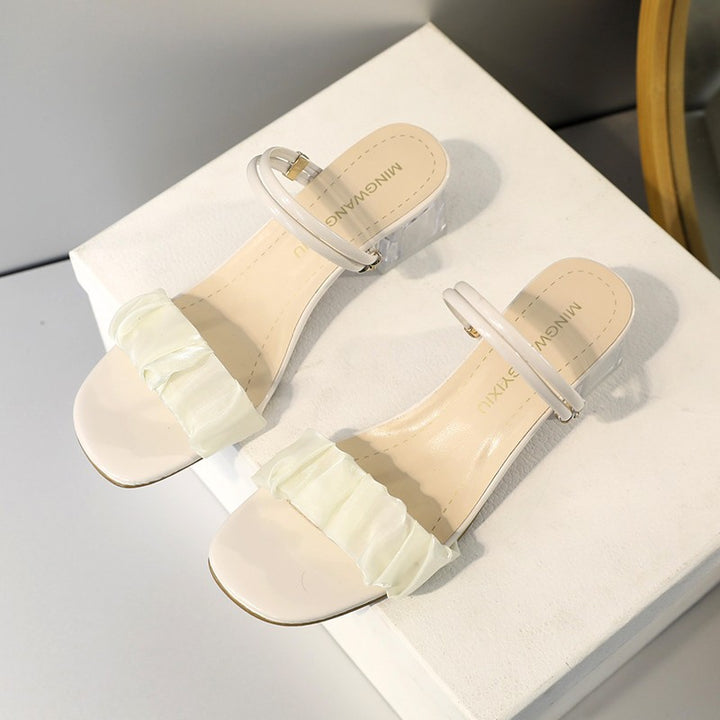 Dame sandaler med gennemsigtig blokhæl og raffinerede flæsedetaljer Stilla