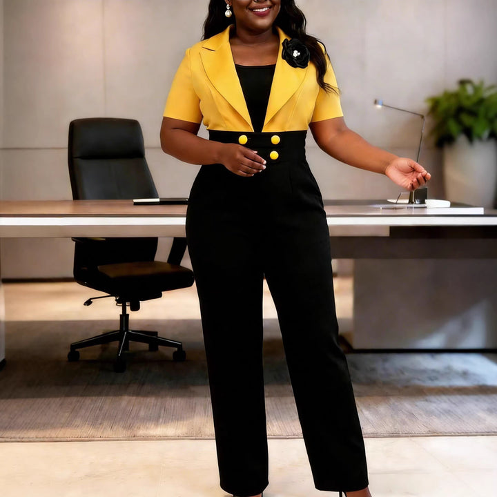 Dame Elegant jumpsuit med tætsiddende blazer og moderigtige accentuer Skovae