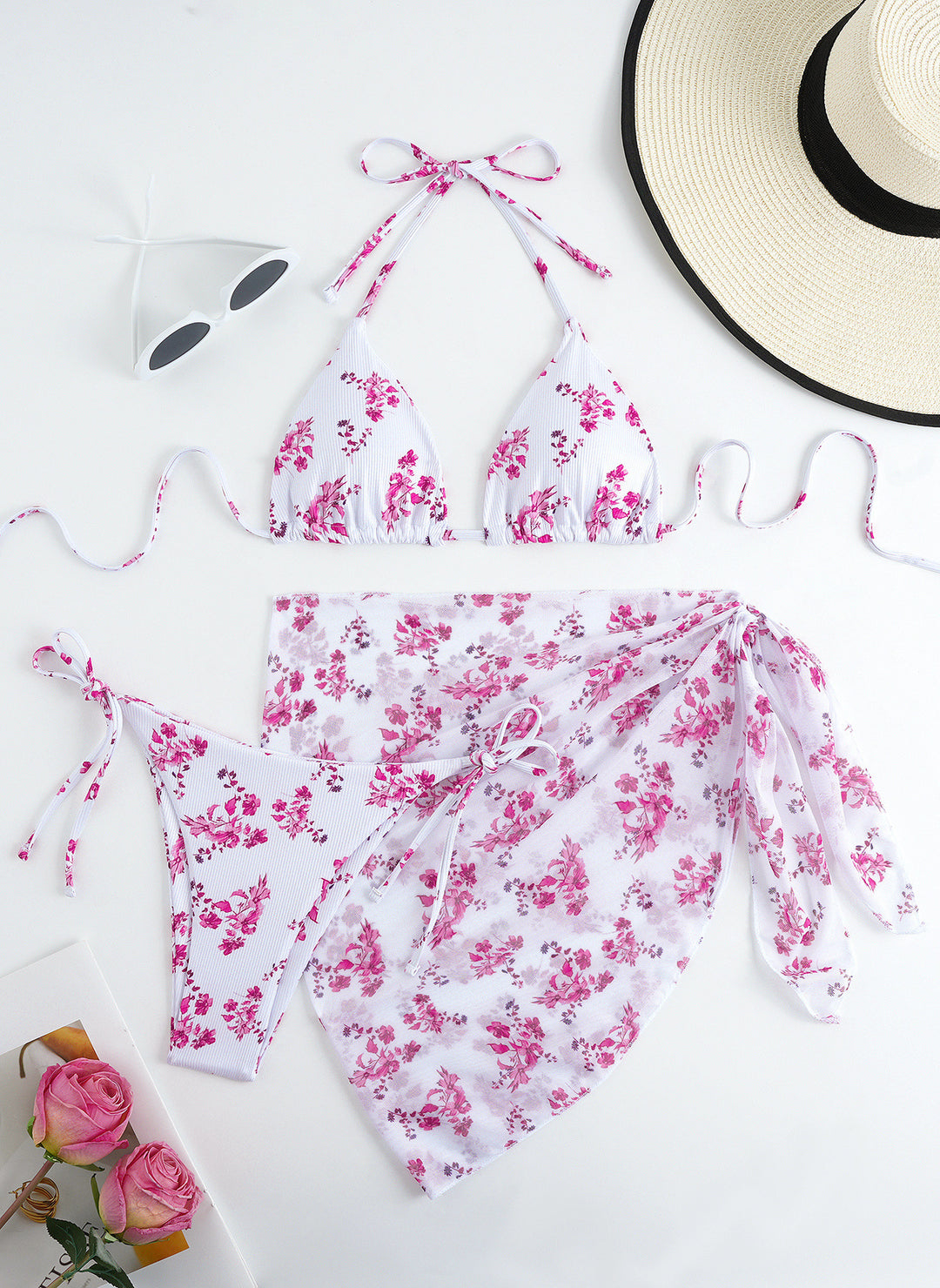 Dame triangulær bikini med blomstermønster og delikat cover-up Skovae