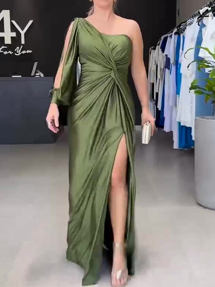 Dame Maxi-kjole med elegant asymmetrisk design og tiltalende flæsedetaljer Stilla