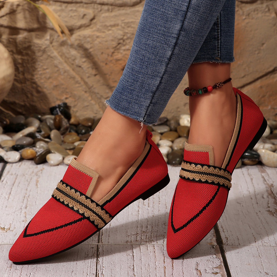Dame elegante slippers med moderne snit og dekorative accenter Stilla