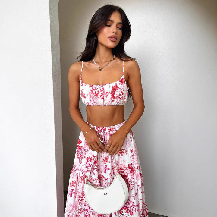 Dame To-delt Sommeroutfit med blomsteret Top og Maxi-Nederdel Skovae