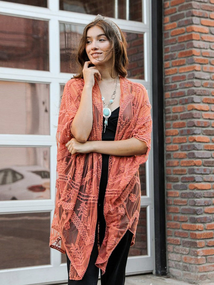 Dame transparent Kimono med florale broderier Stilla