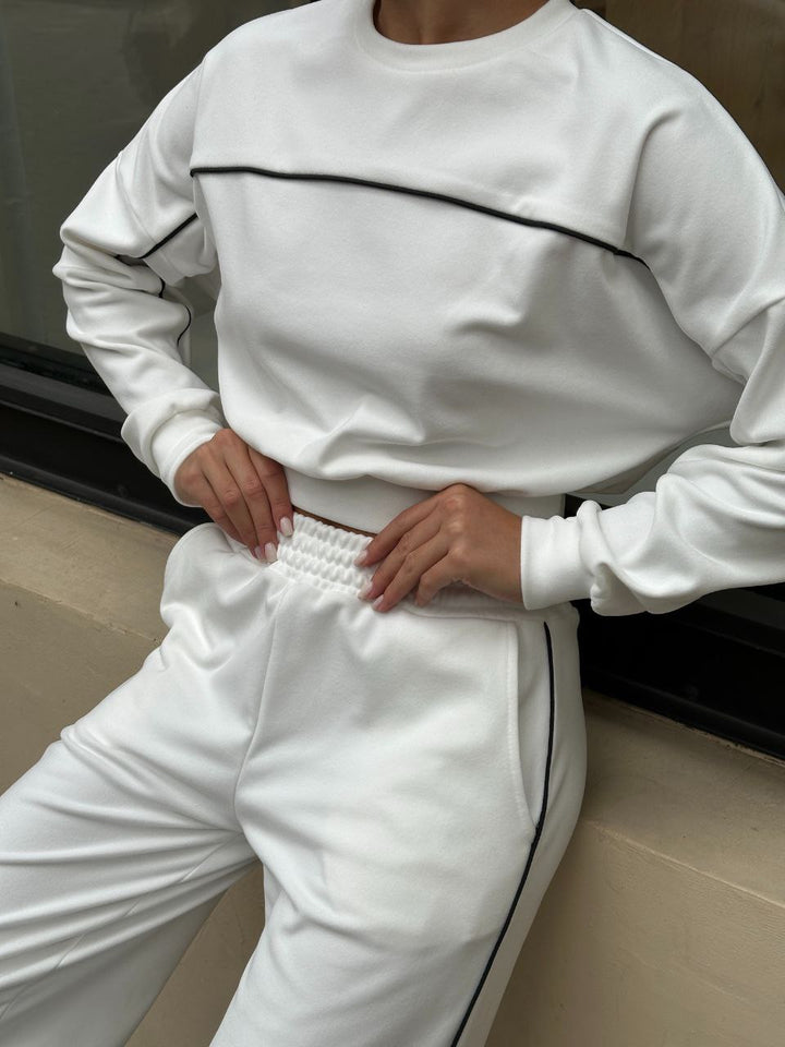 Kvinders sporty top og bukser sæt med elastisk liv og kontrast syninger
