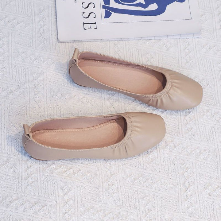 Dame ballerinas med elastisk flæse design og komfortabel fodsenge Stilla