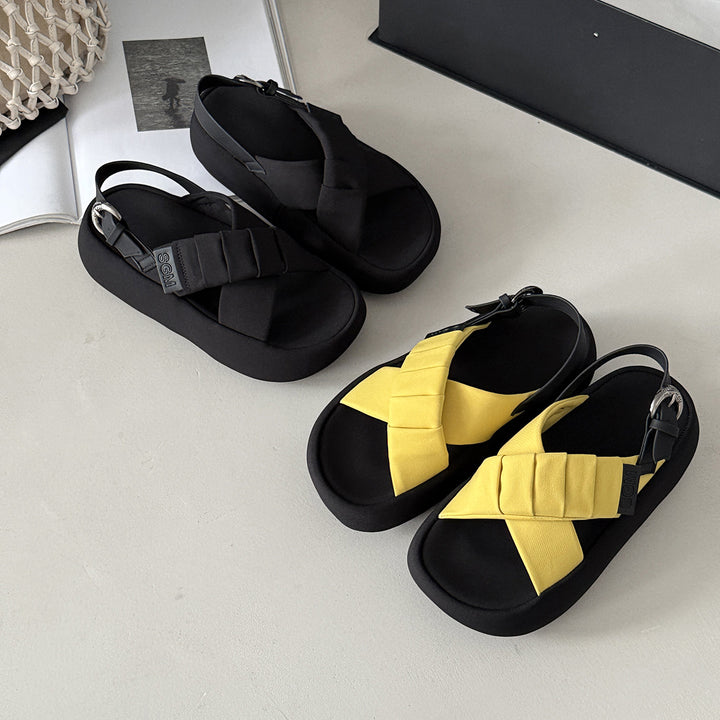 Femme Justerbare Krydsrem Sandaler Stilla