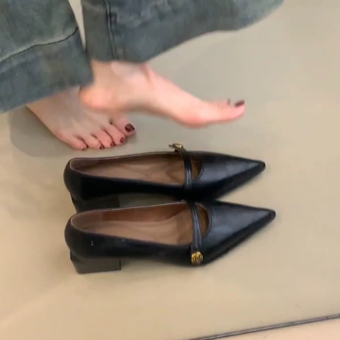 Dame spids Slingback-Ballerinas med fashionable rem og elegant detalje Stilla
