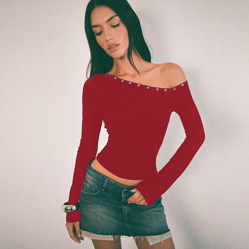 Kvinders Off-Shoulder Top med Fashionable Knapper og Figursyet Snit