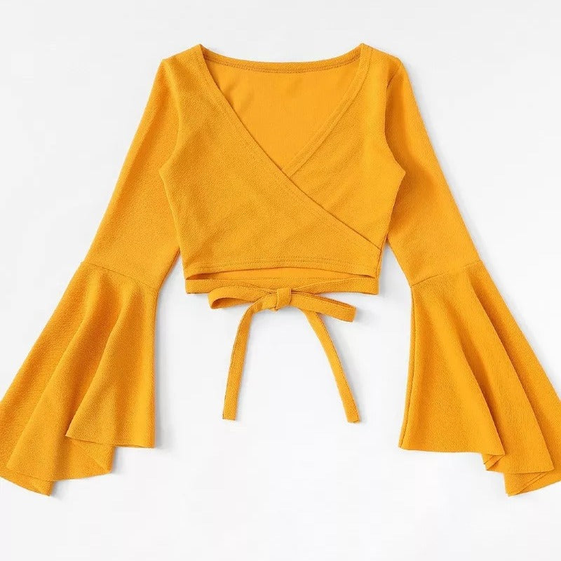 Femme Wrap Crop Top med vidt udskårne ærmer Stilla