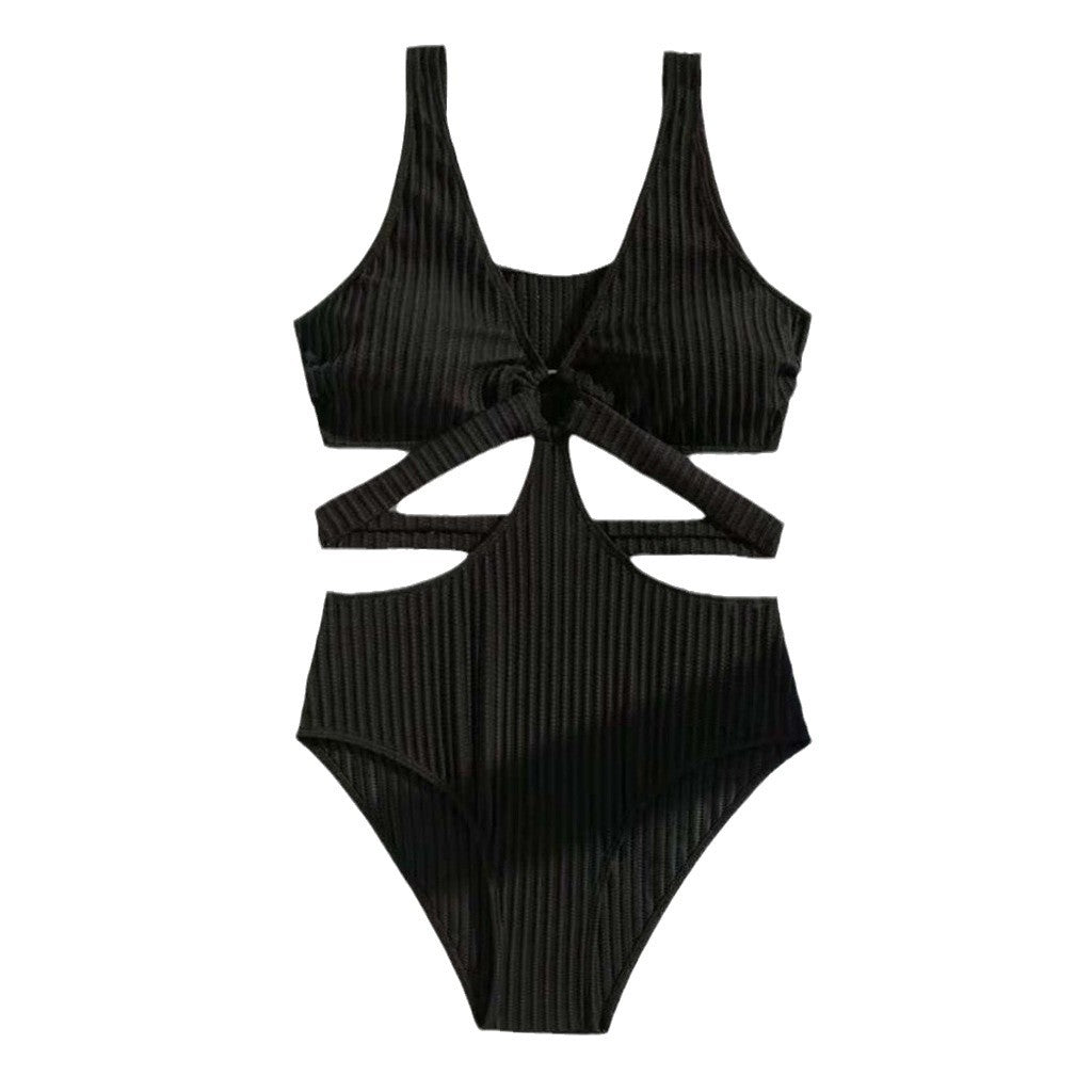 Dame svømmedragt med moderne cut-out og høj bærekomfort Stilla
