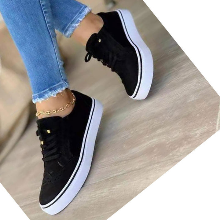 Dame Sneakers med moderigtigt tekstilovermateriale og dæmpende sål Stilla