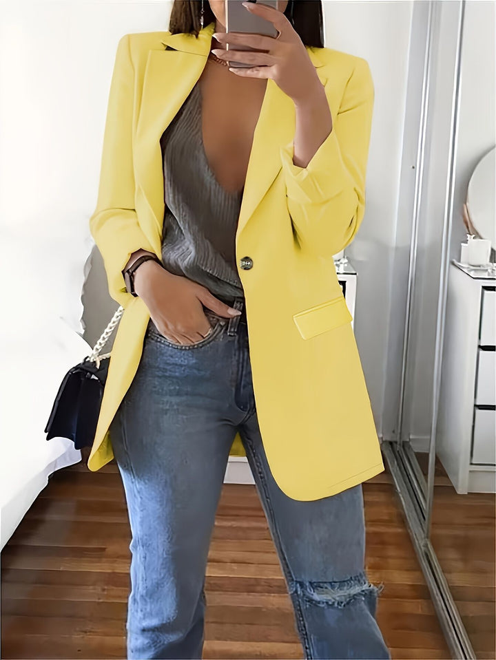 Dame stilfuld blazer med moderne snit og elegante detaljer Stilla