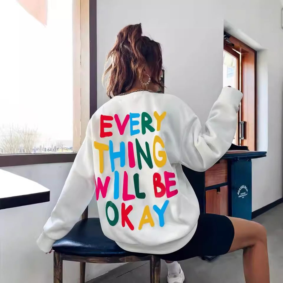 Dame sweatshirt med farverig skrift Stilla