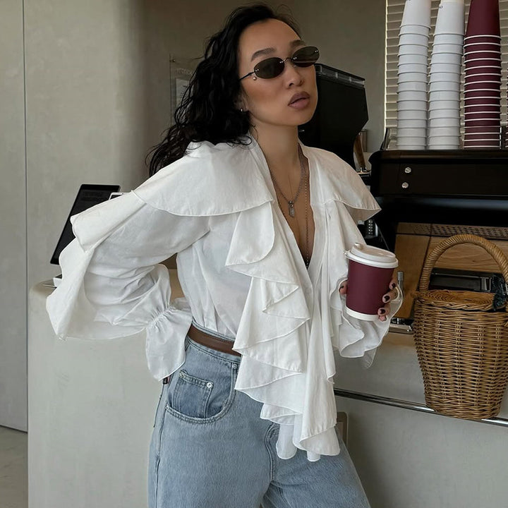 Dame Let Bluse med voluminfløjelser Stilla