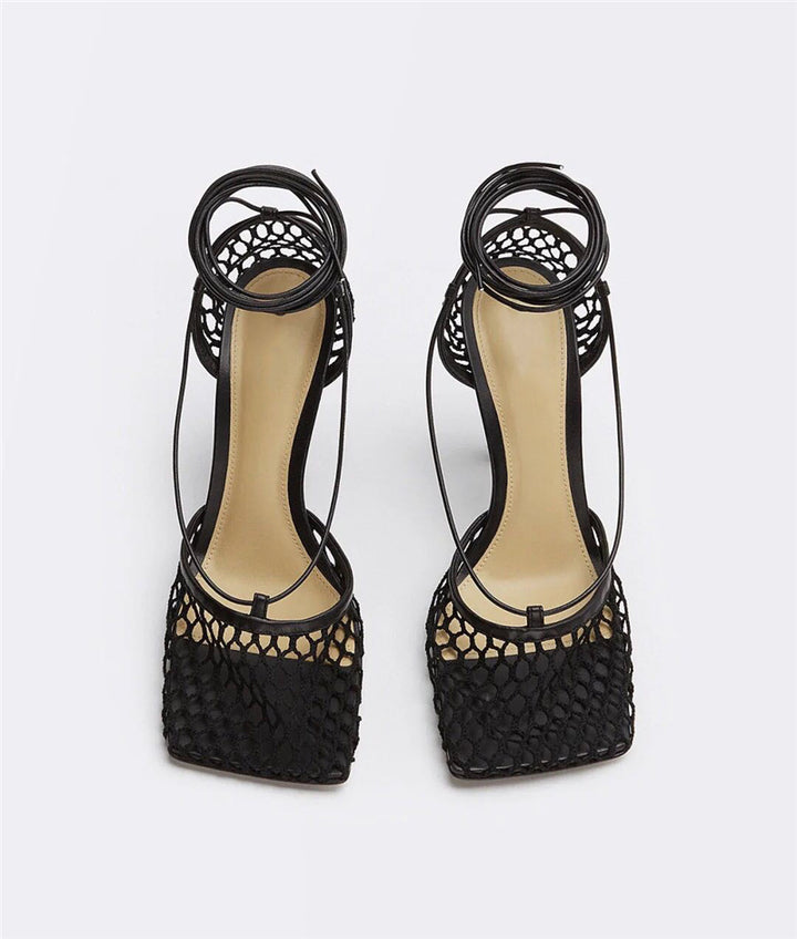 Femme Chic Strappy Open-Toe High Heels Sandaler med Mesh-Design Stilla