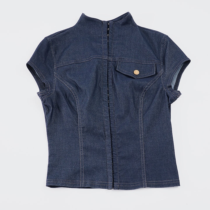 Dame mode kortærmet denim-bluse med elegant knapdetaljering Skovae