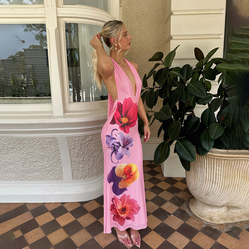Kvinders elegante maxikjole med dyb v-hals og blomsterdesign Stilla