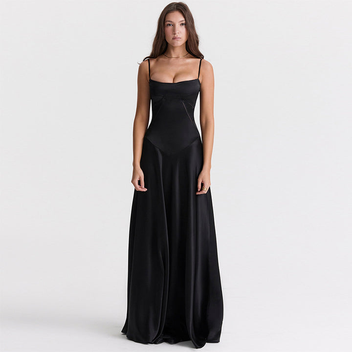 Kvinders elegante satin maxi kjole med slanke stropper og figursyget snit Stilla