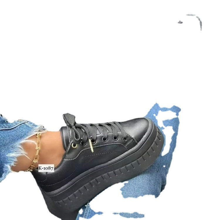 Dame Plateau-Sneakers med moderigtigt glimmerdesign og skridsikker sål Stilla
