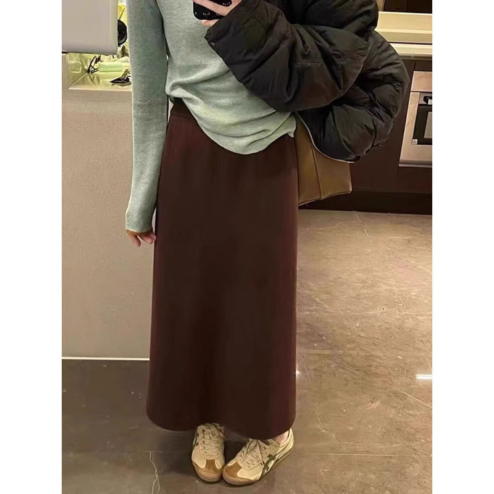 Kvinders elegante maxi nederdel lavet af høj kvalitet strikstof Stilla