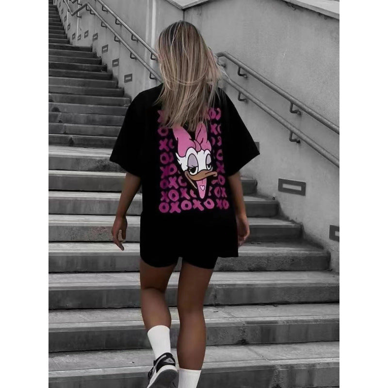 Dame T-shirt med farverigt cartoon-motiv og afslappet snit Stilla