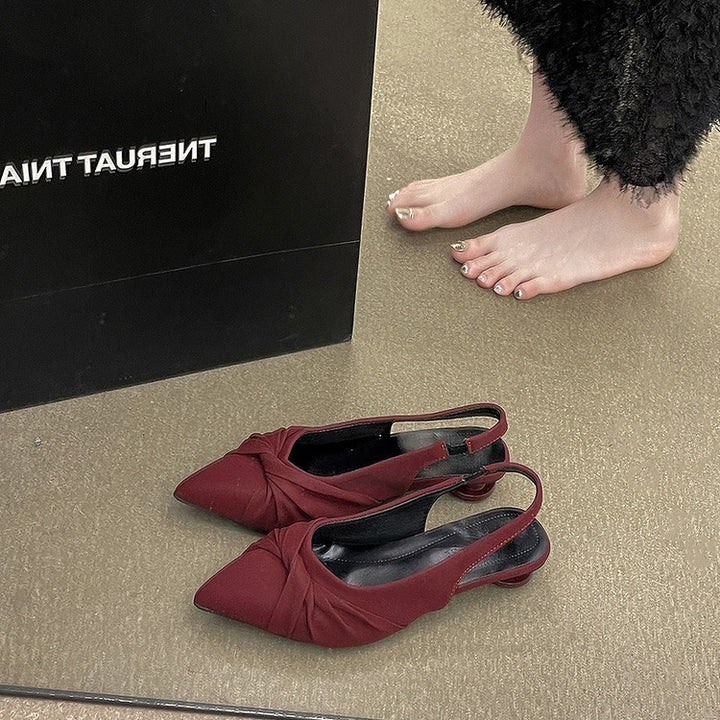 Femme Spidsnaht Slingback-Hæle med knyttet design Stilla