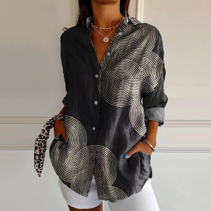 Dame Elegant og stilfuld bluse med geometrisk mønster Stilla