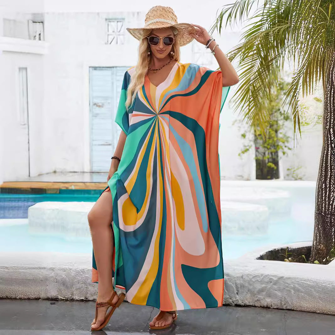 Dame kaftan-kjole med farverigt spiral-design og V-udskæring Stilla