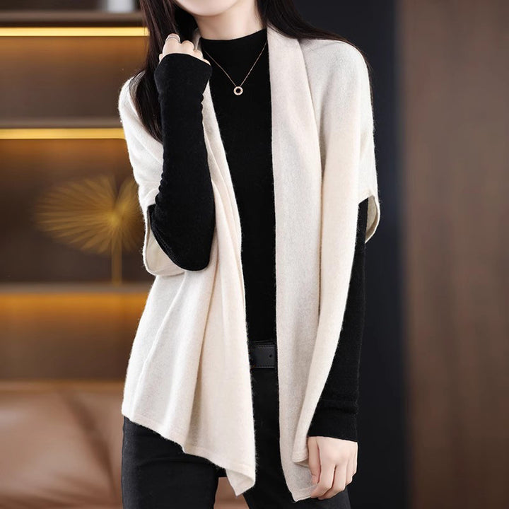 Dame elegant Cardigan lavet af fint materiale med blød fald og moderne snit Stilla