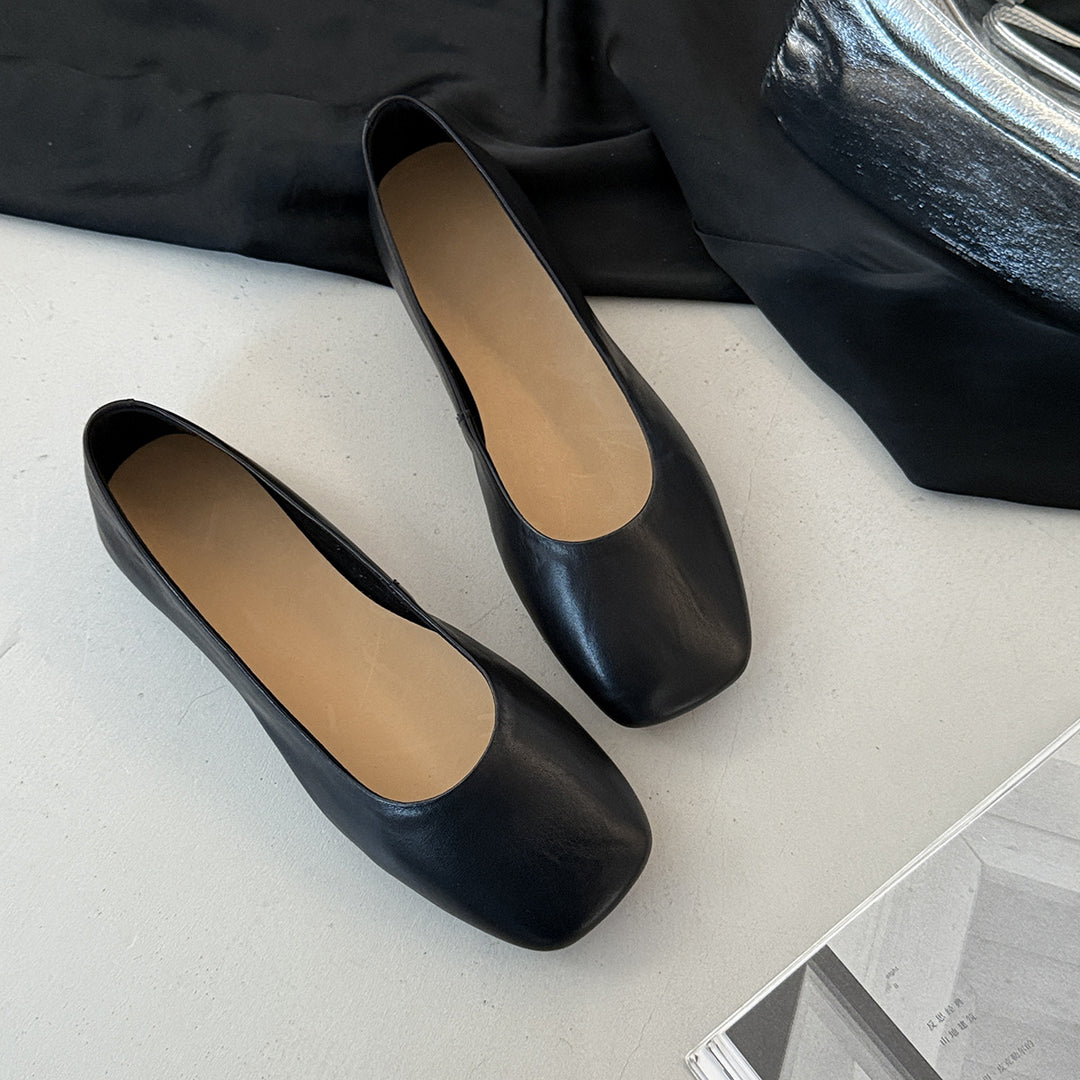 Femme Glossy Metallic Ballerinas Stilla