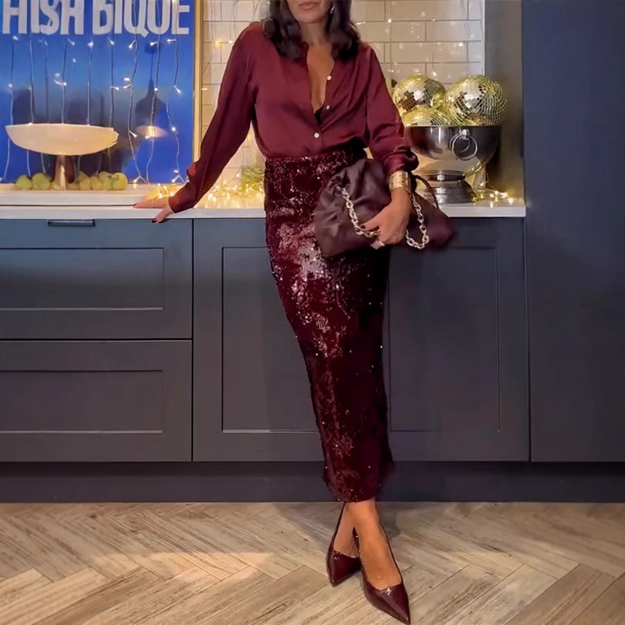 Dame Elegant Bluse med glat satin-overflade og dyb udskæring Stiila